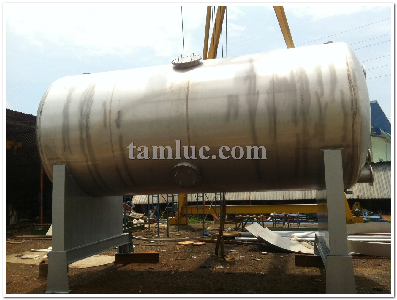 Tìm hiểu đặc điểm của bồn chứa công nghiệp