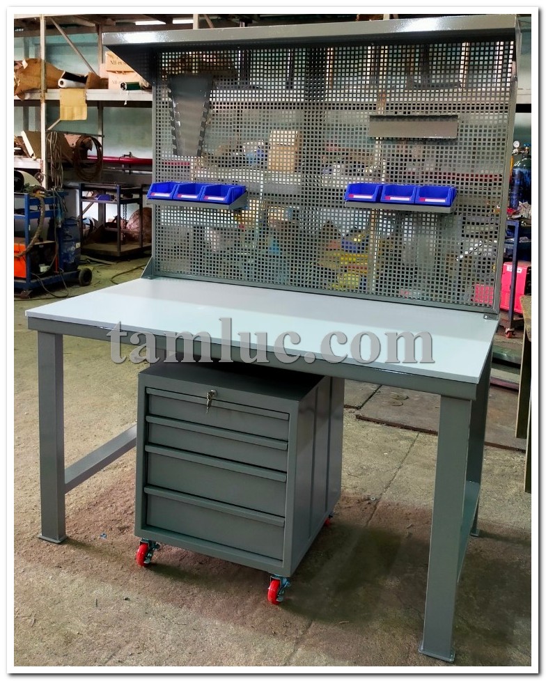 Bàn thao tác cơ khí, bàn thao tác, bàn làm việc cho nhà xưởng, bàn nguội, bàn cơ khí, bàn thao tác kết hợp, bàn tải trọng cao, bàn nguội cơ khí